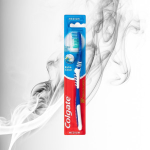 Colgate Periuta de Dinti Extra Clean Medium 1 buc