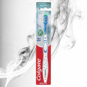 Colgate Periuta de Dinti Max White Medium 